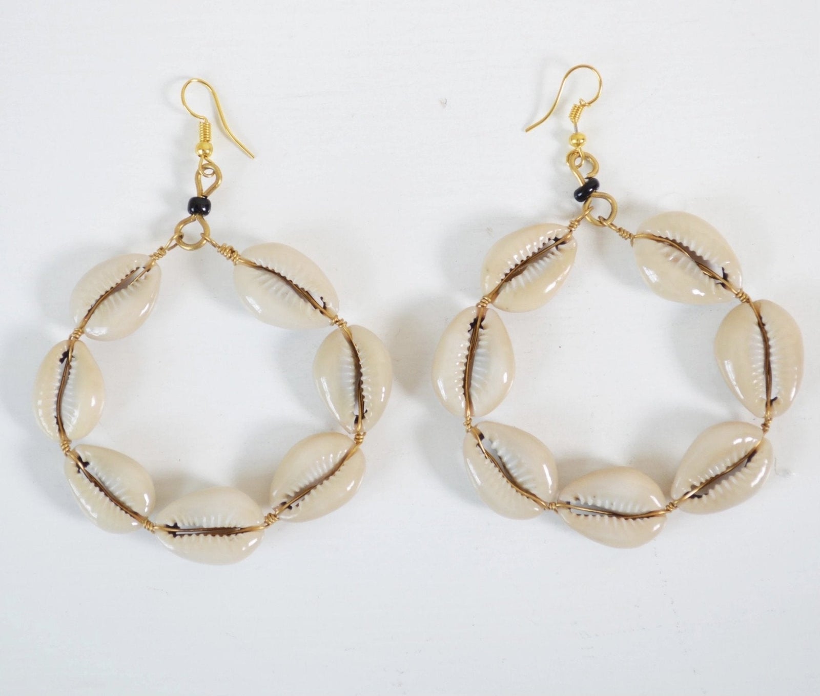 Stunning African Large Exotic shops seashell earrings